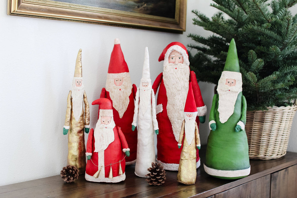 17.5" Canvas Father Santa (Red)