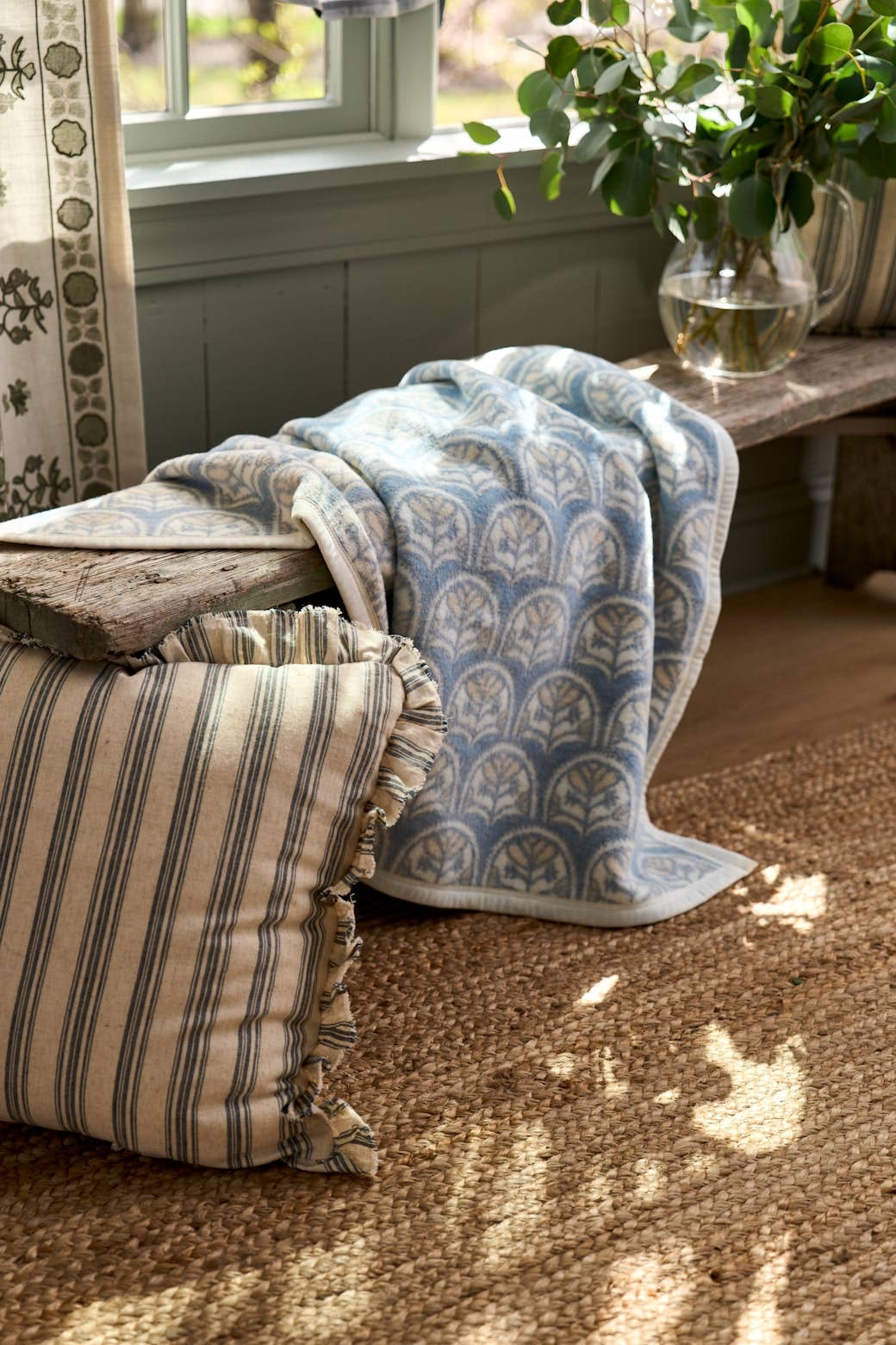 Cottage Scallop Blanket