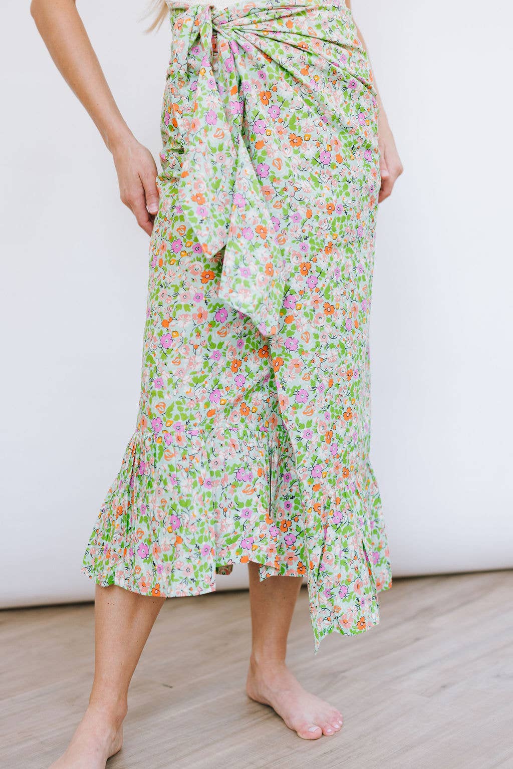 Key Lime Flower Vienna Sarong