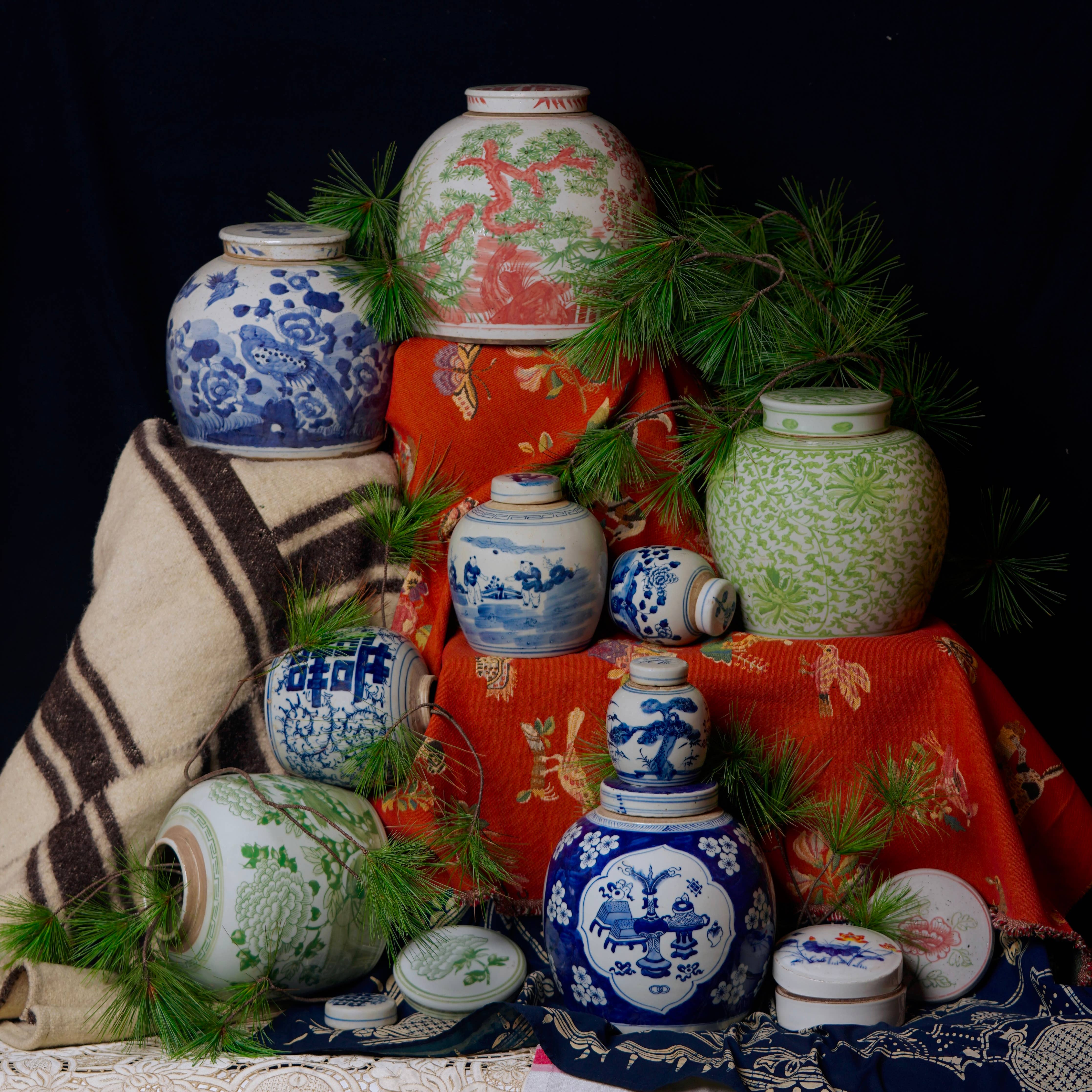 Blue & White Porcelain Bird & Flower Large Round Storage Jar