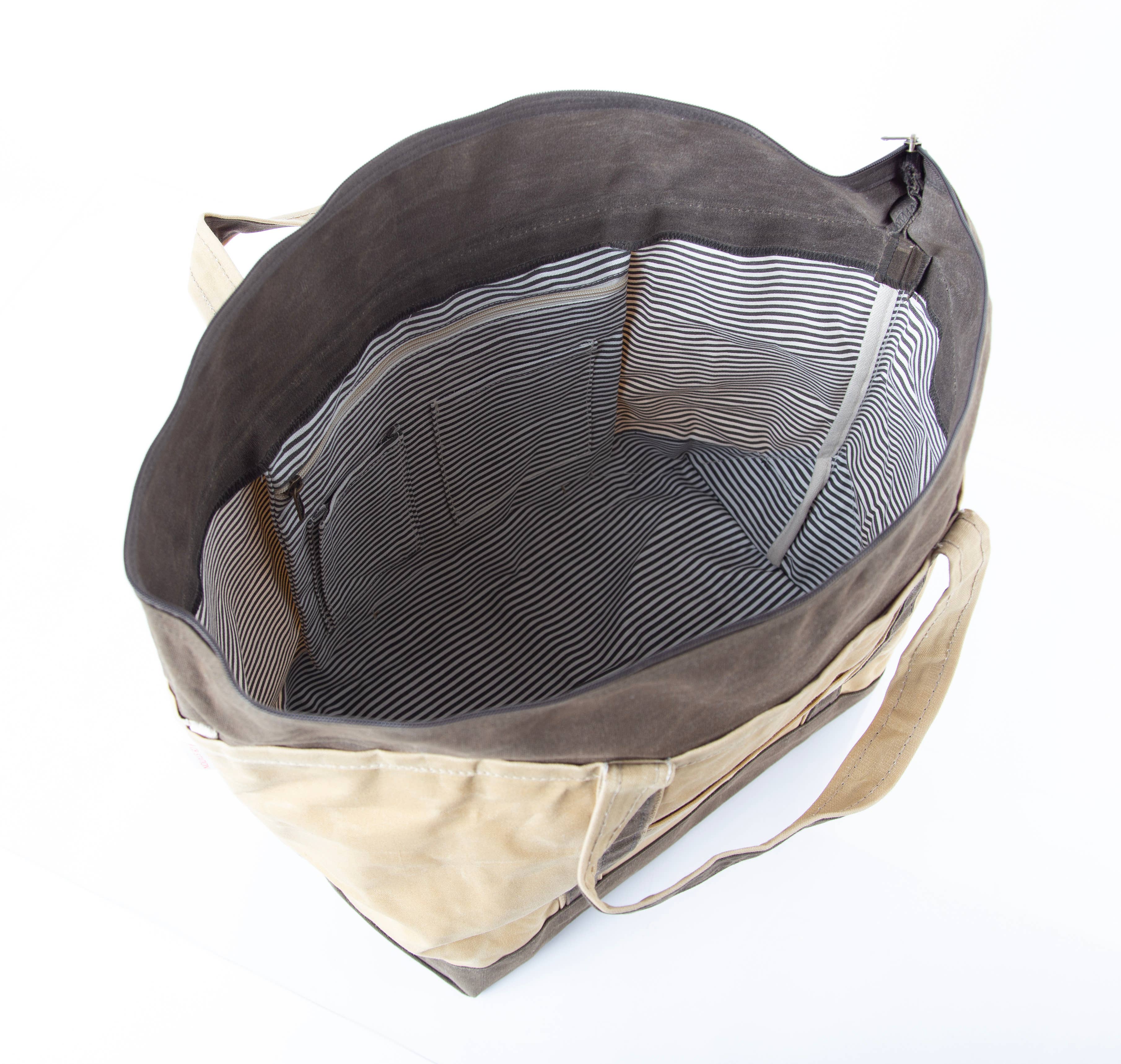 Waxed Large Classic Tote