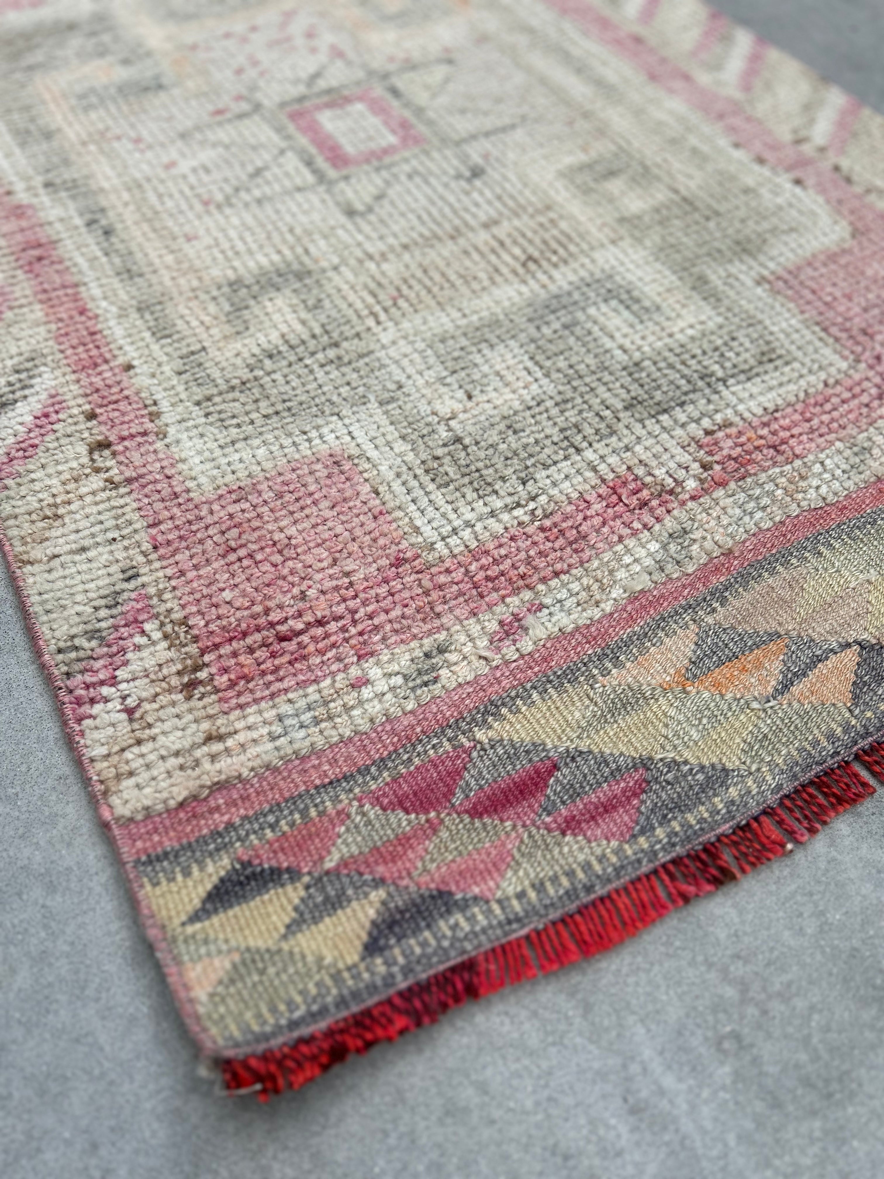 Turkish Runner 10’3”x3’3”