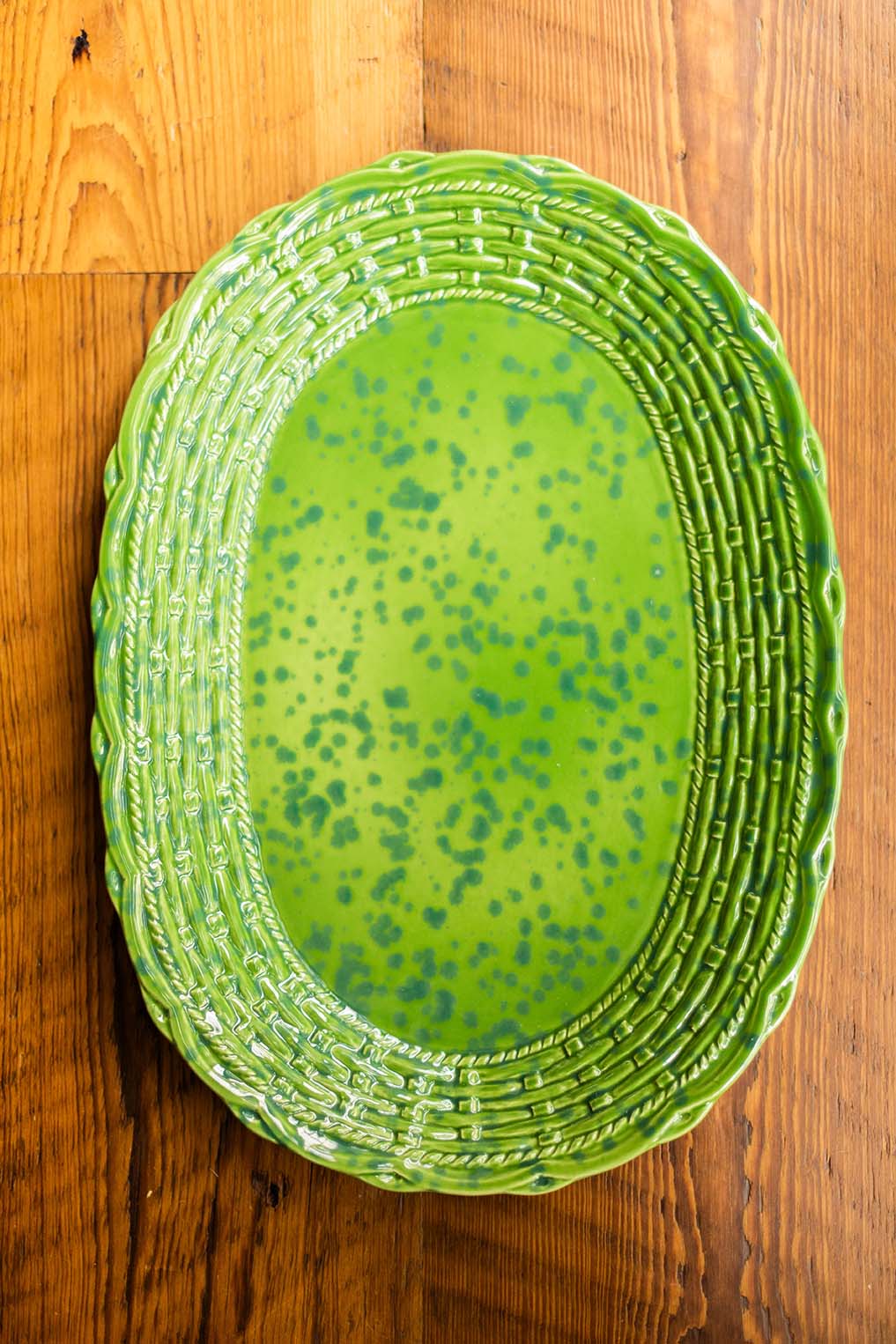 Tortoise Oval Platter in Cilantro