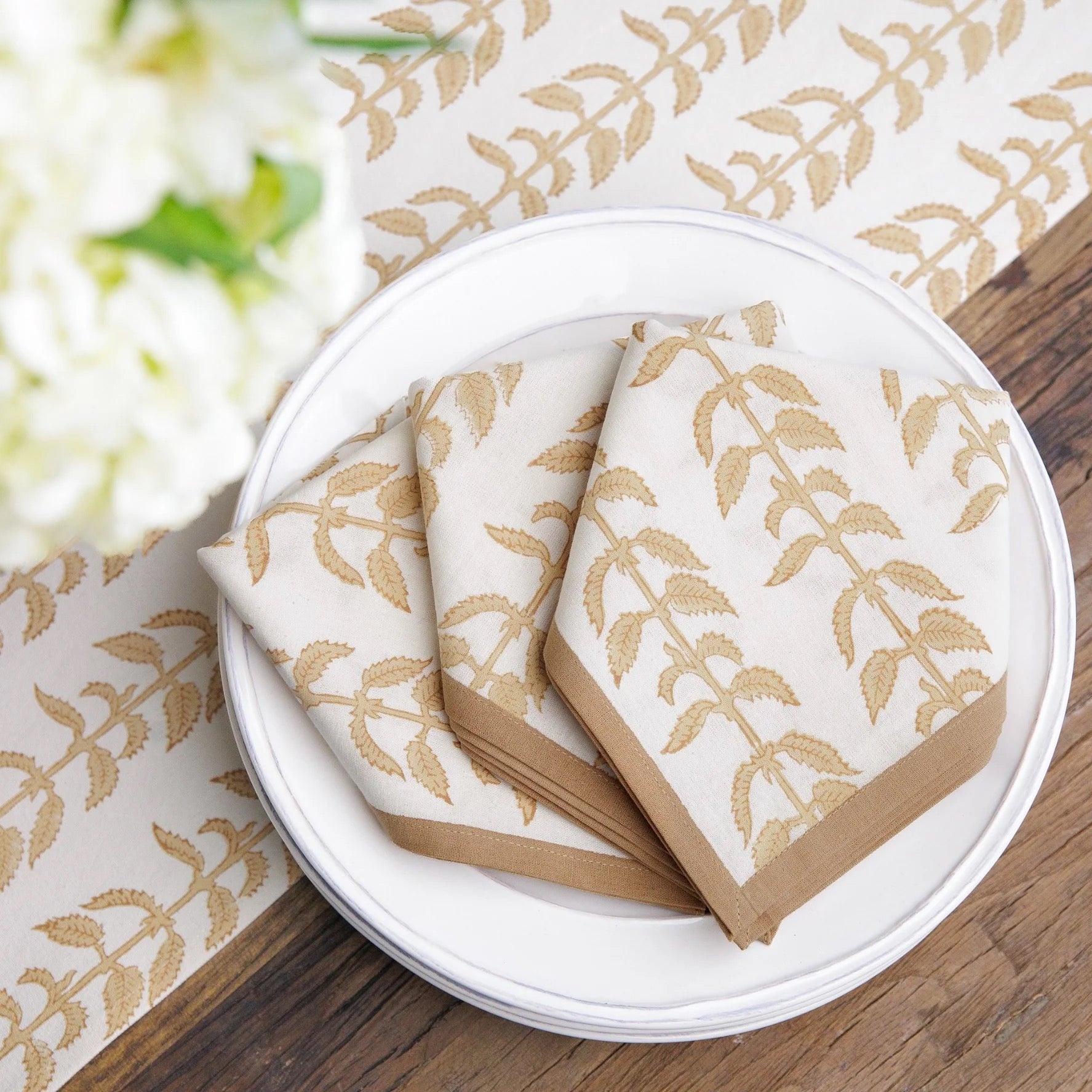 India Hicks Climbing Nettle Sand (set of 4) Napkins