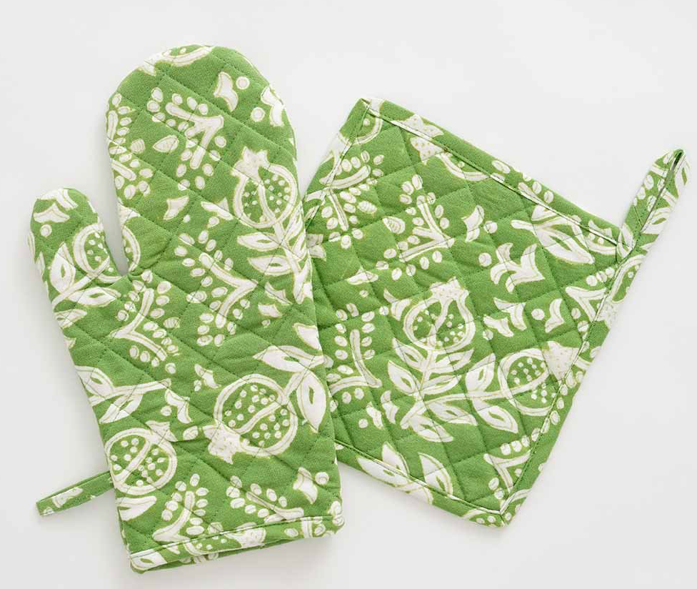 Pomegranate Oven Mitt