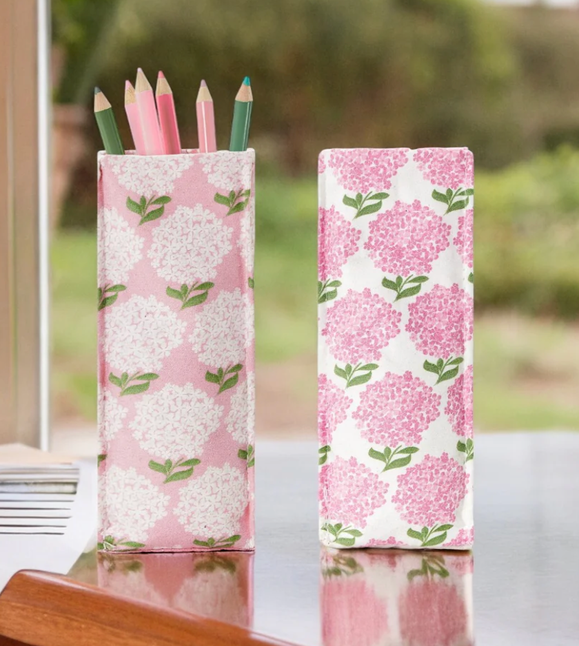 Pink Hydrangea Print Standing Weighted Eyeglasses Holder