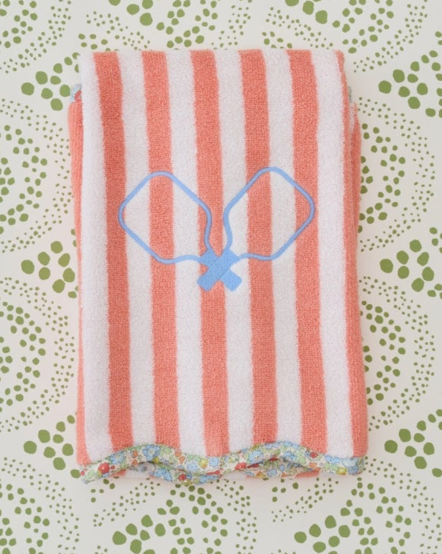 Scallop Tennis Towel
