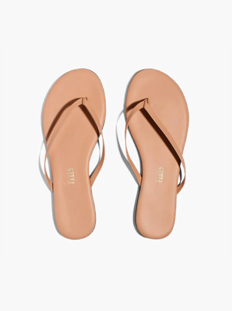TKEES Lily Foundation Matte- Pout