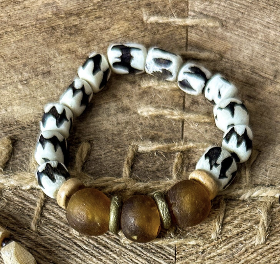 ARM PARTY | BATIK SAND