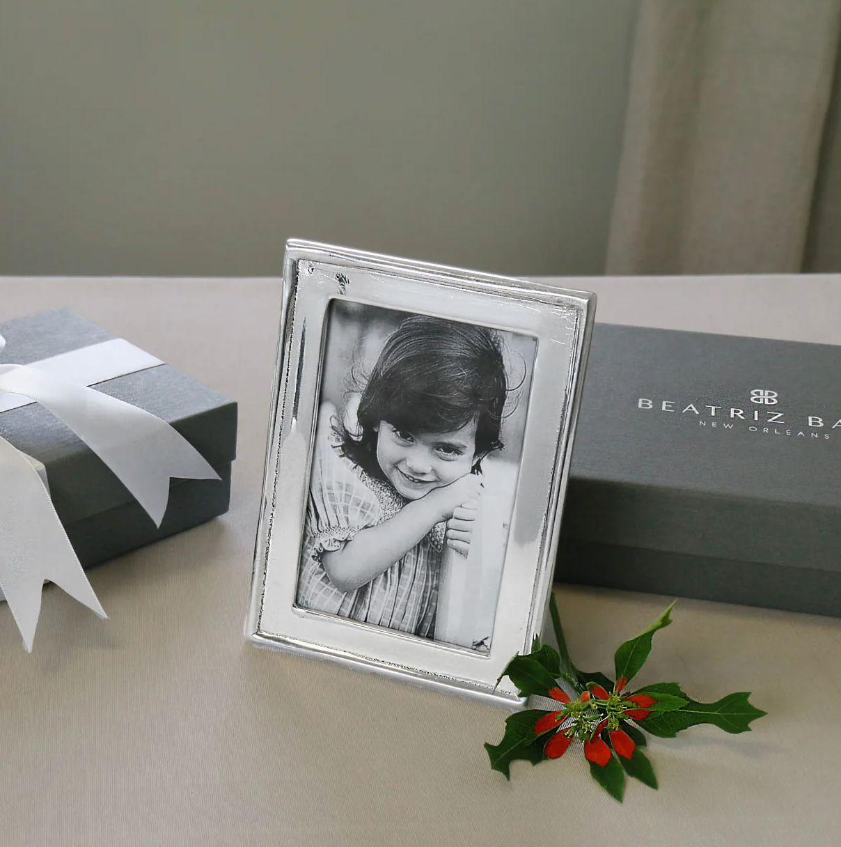 Hand-polished metal 4 x 6 Frame