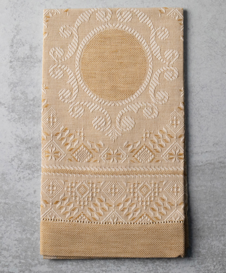 Tessitura Pardi Medaglione Italian Hand Towel