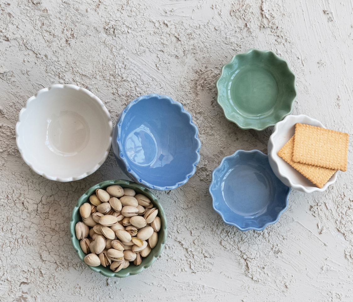 Stoneware Bowl w/ Scalloped Edge Mini