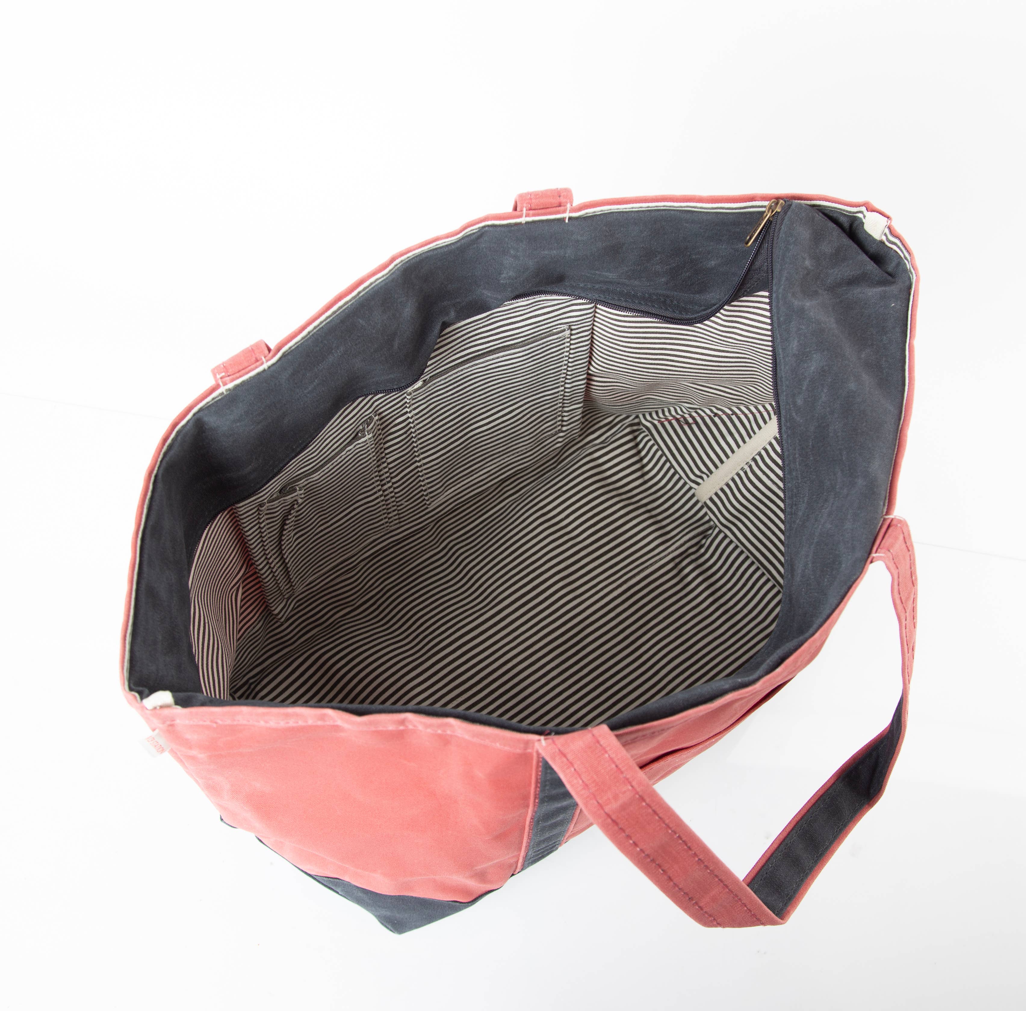 Waxed Large Classic Tote