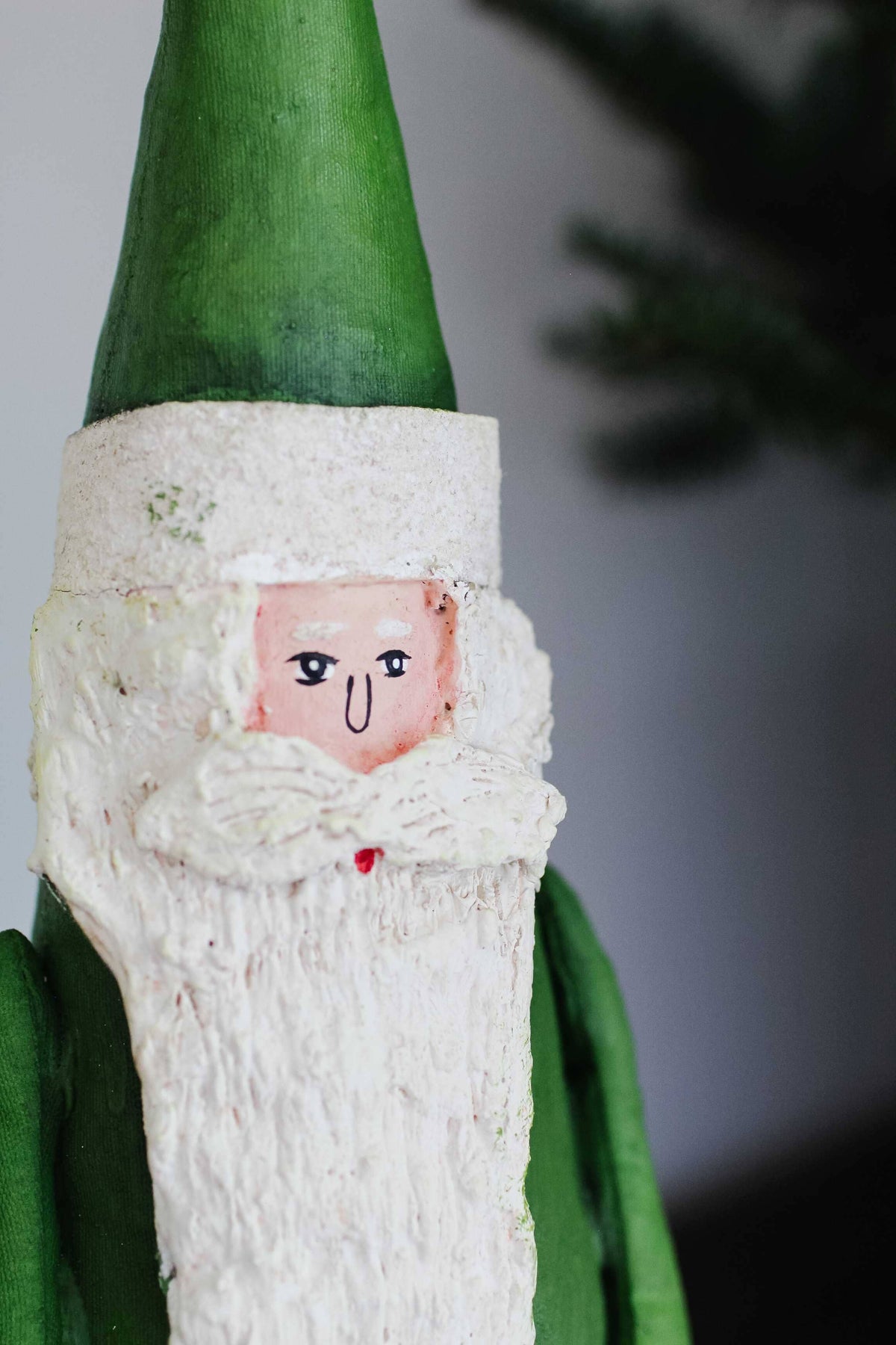 18" Canvas Cone Santa (Green)
