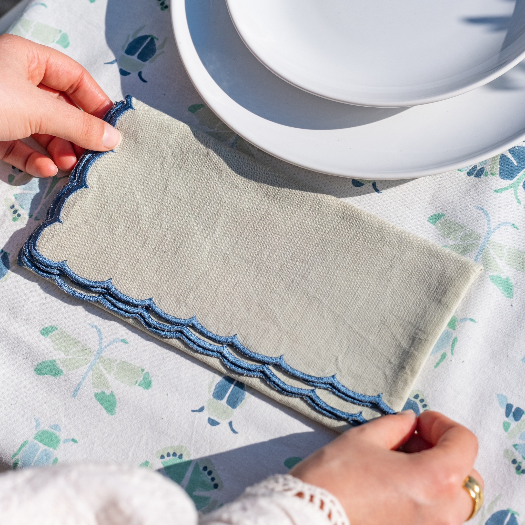 Mint Napkin with Blue Scalloped Edge
