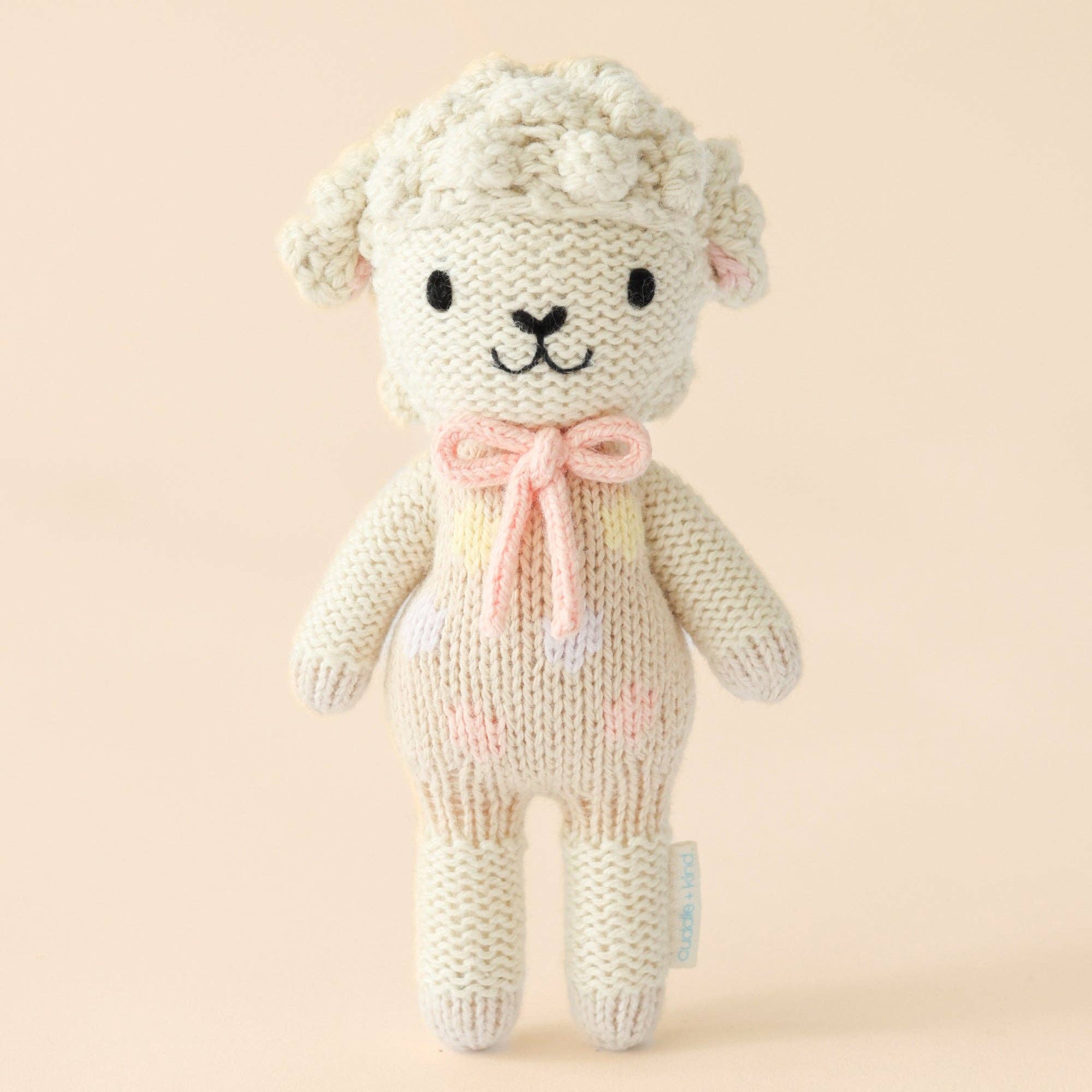 Tiny Lucy the lamb (pastel), gives 10 meals