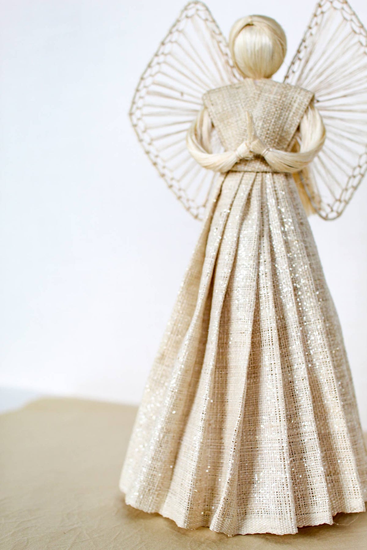 12” Raffia Angel w/Pleated Dress (Natural)