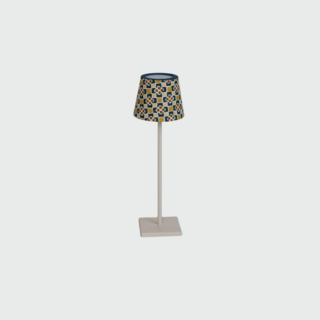 Arthur Lampshade, Mustard