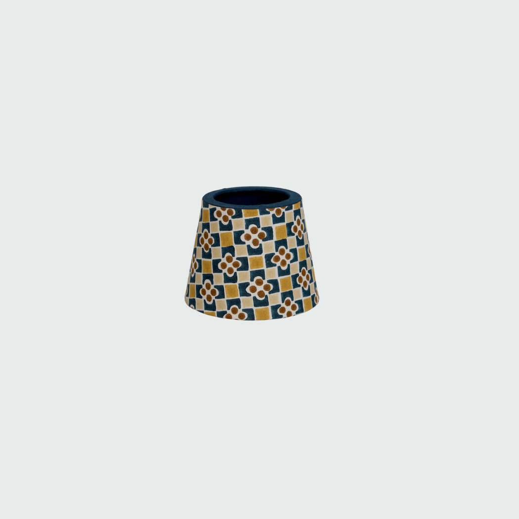 Arthur Lampshade, Mustard