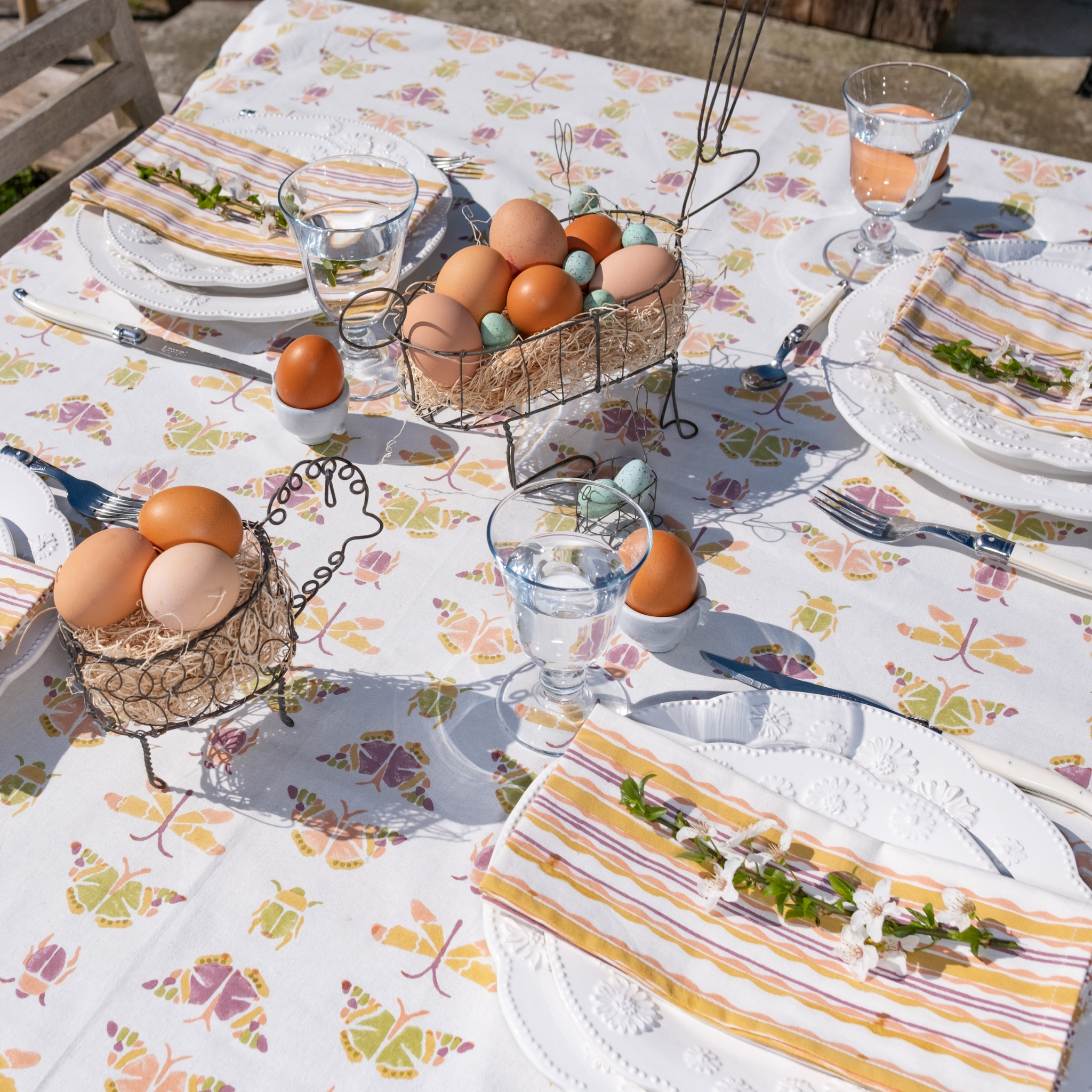 Insects Tablecloth, Violet