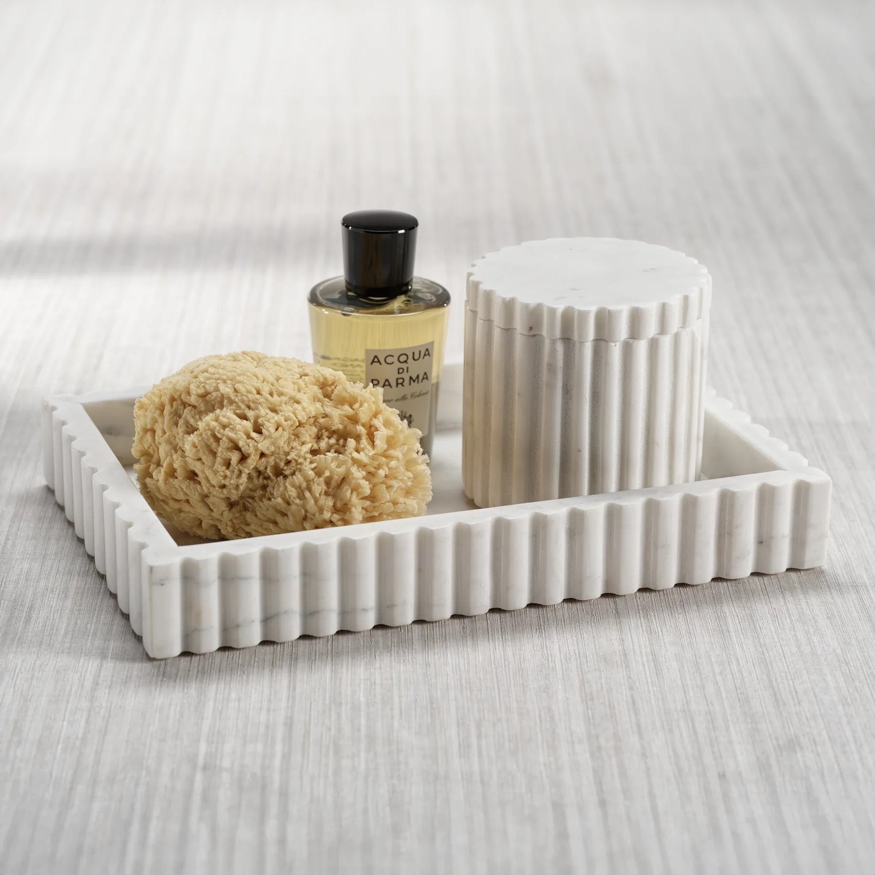 Camogli Scalloped Marble Tray - White - Small