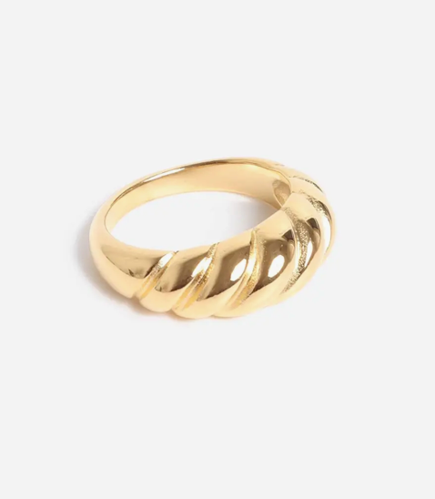 Halle Ring