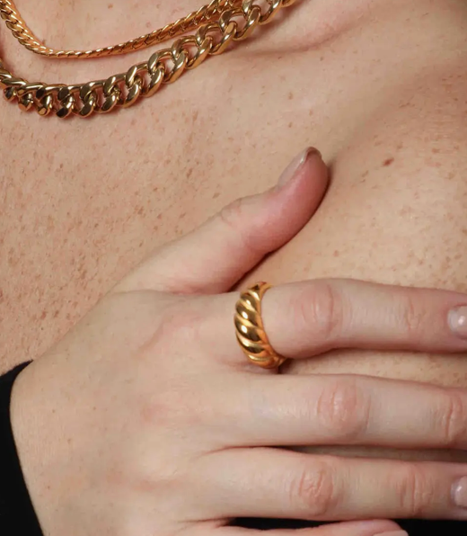 Halle Ring