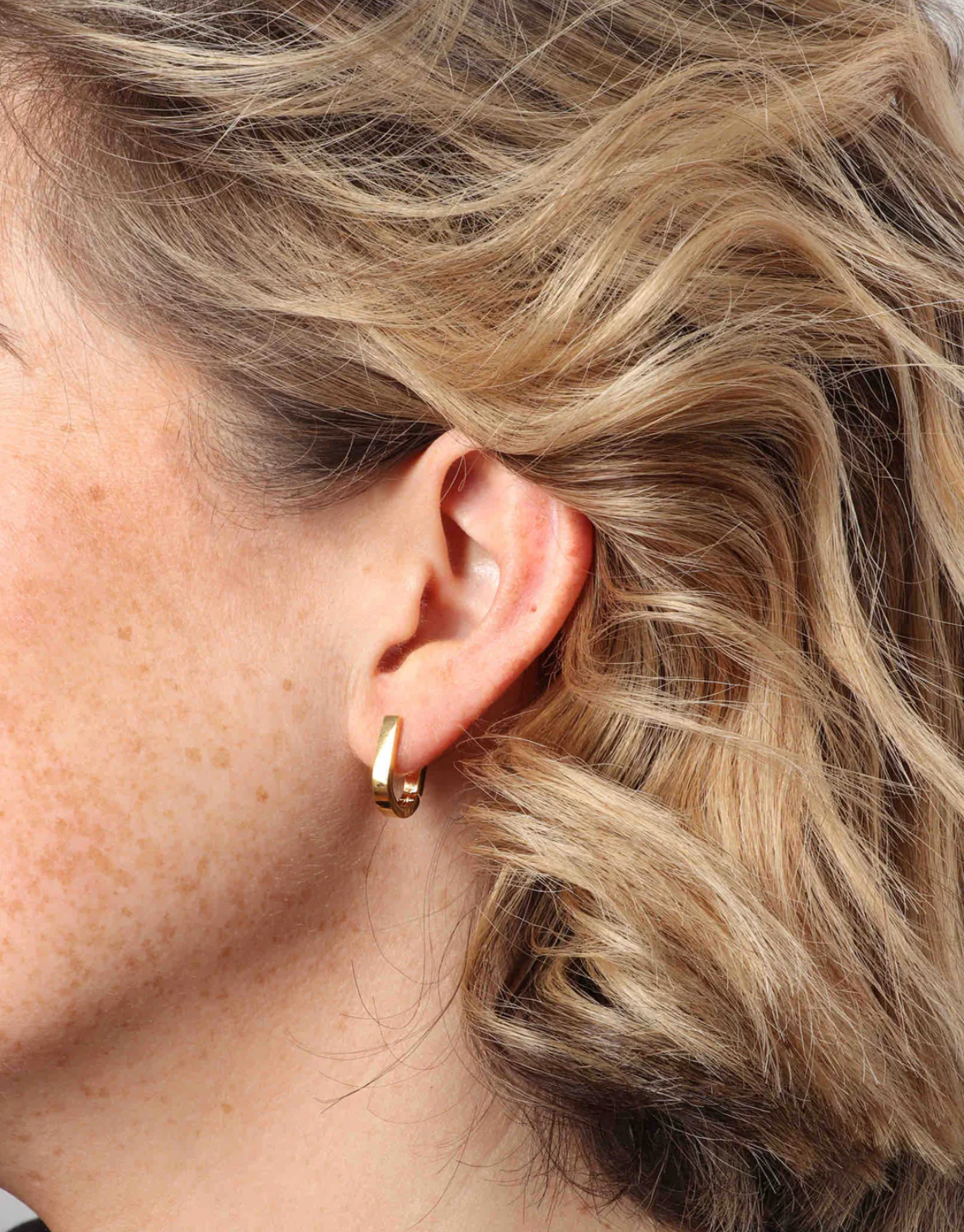 Ophelia Huggies (Gold)