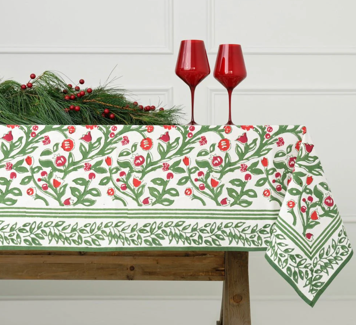 Emma Red/Green Tablecloth