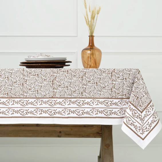 Tapestry Dark Chocolate Tablecloth 60x90