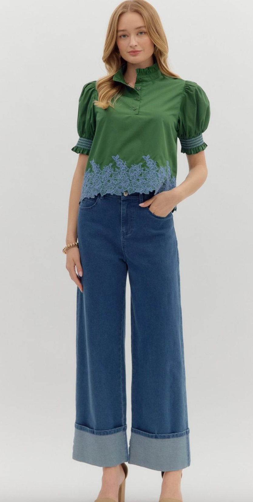 Solid embroidered smocked cuff band short sleeve