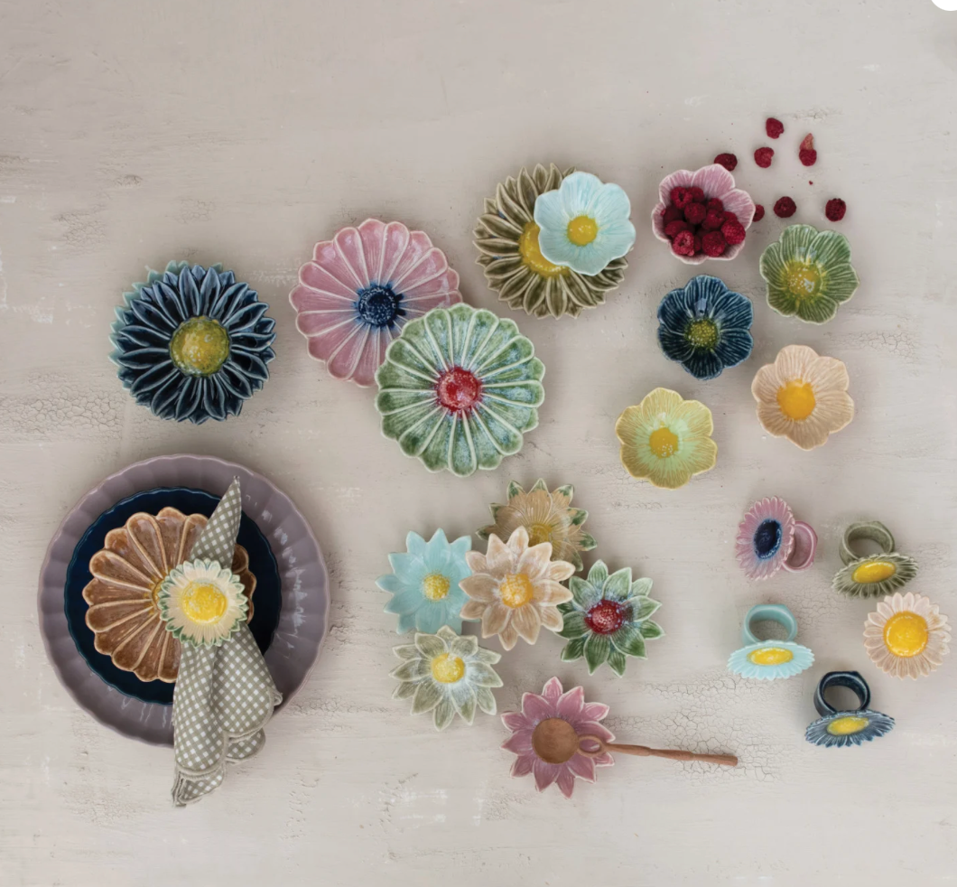 Stoneware Flower Shaped Bowl