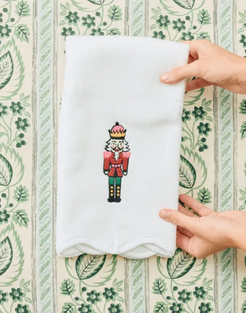 Nutcracker Scalloped Bath Towel