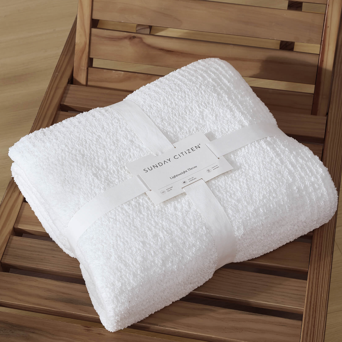 Snug Throw- Off White