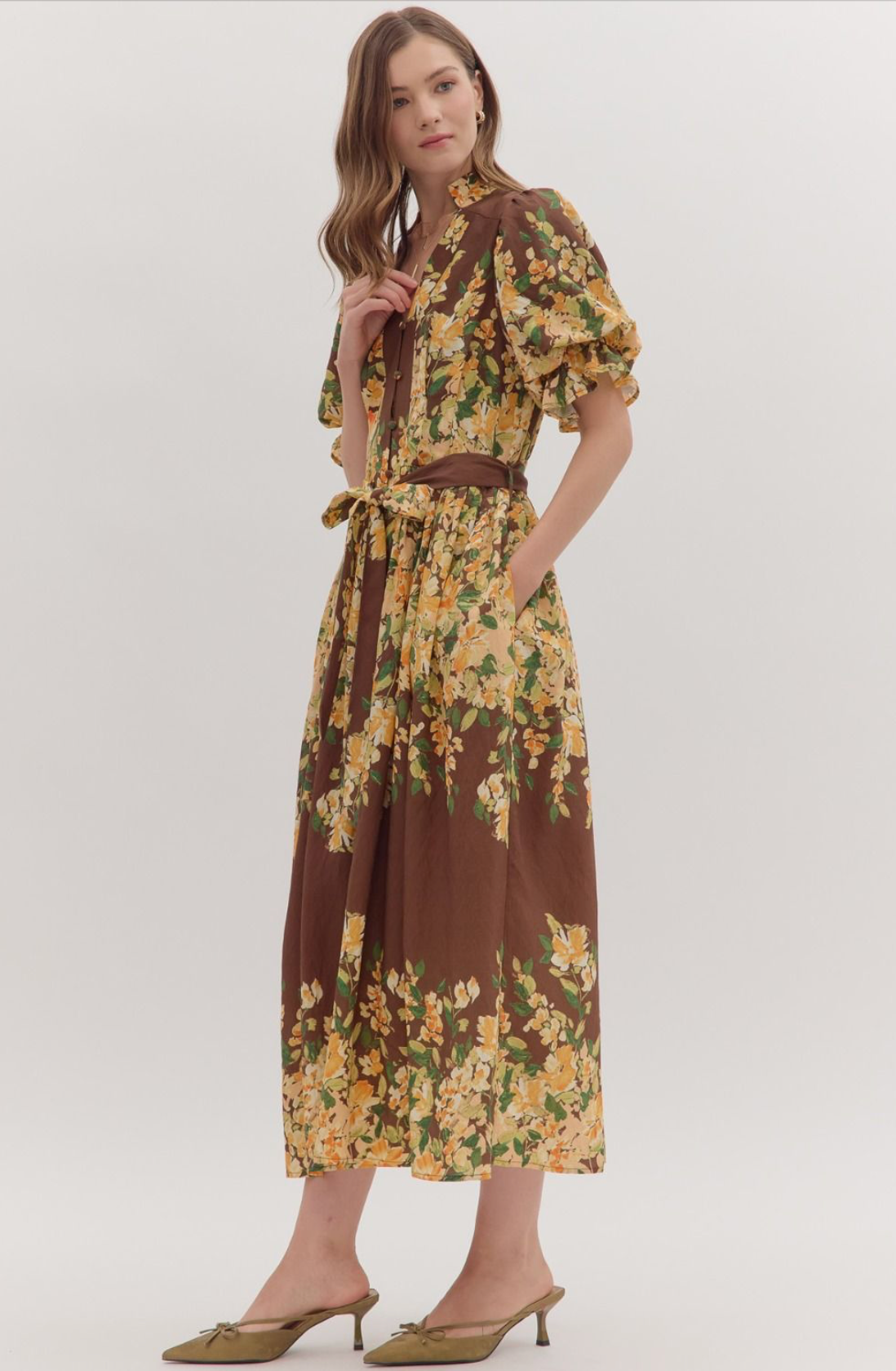 Floral short puff sleeve midi dress