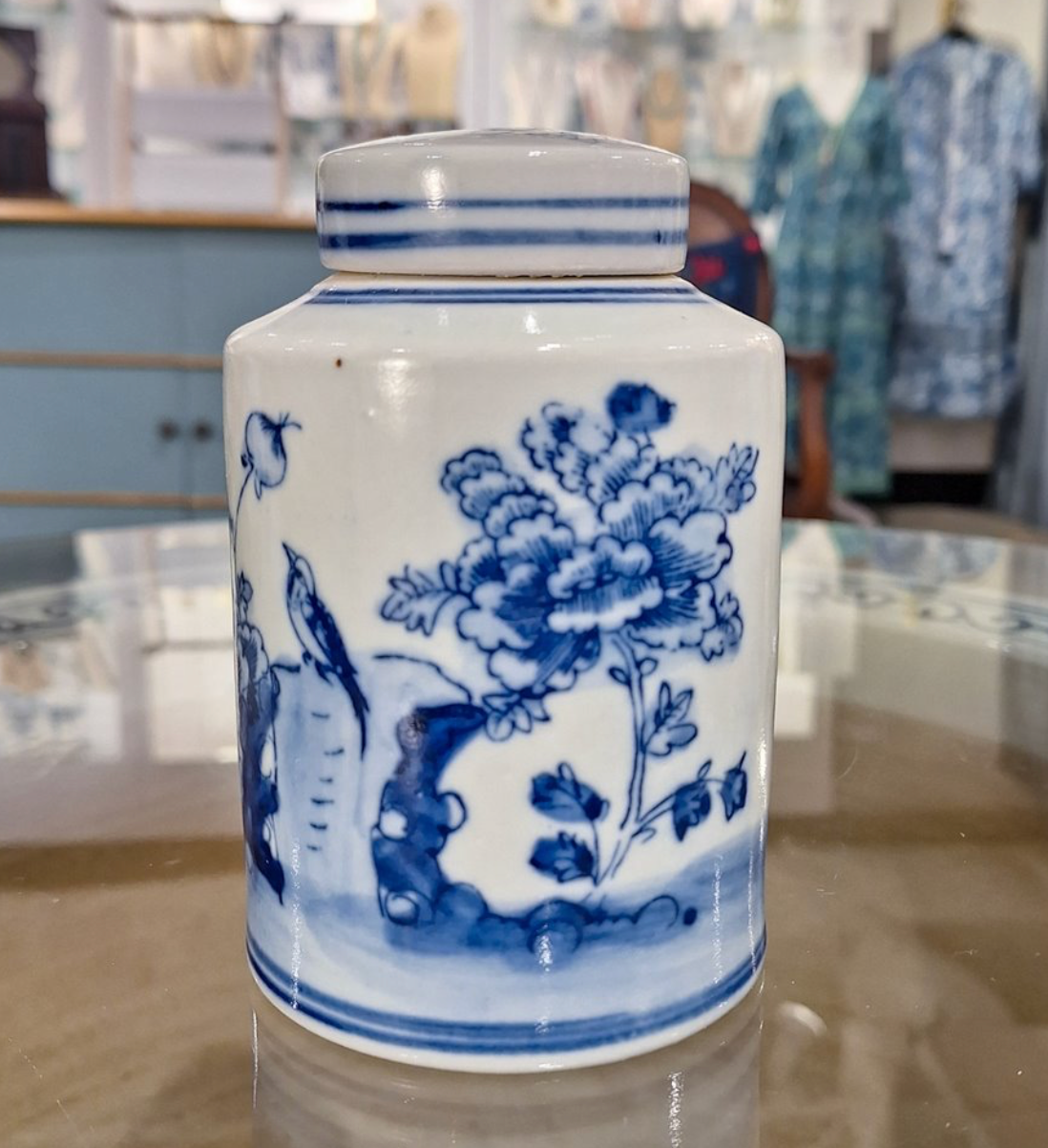 Cylinder Lidded Jar Flower