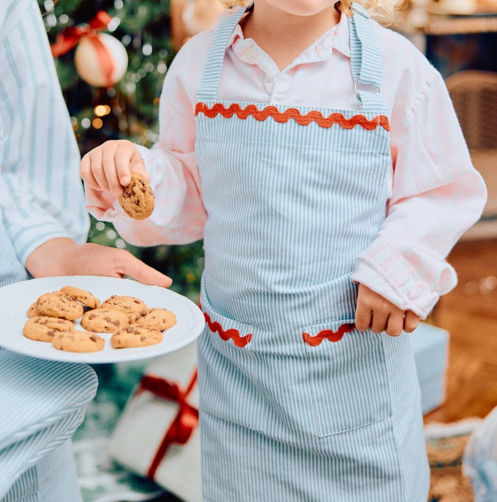 Weezie Kids’ Apron