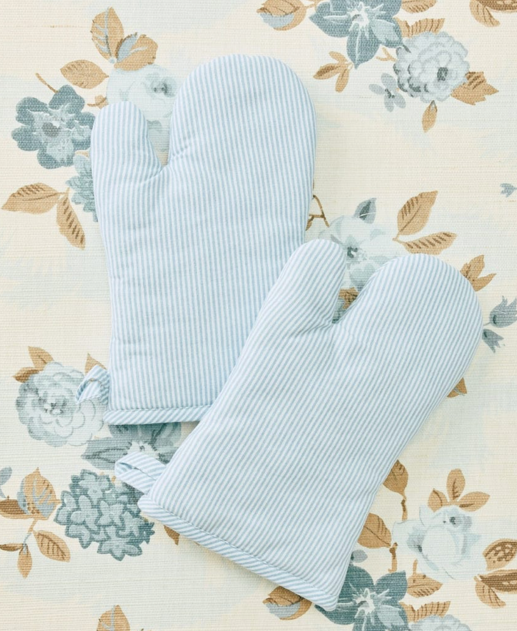 Weezie Oven Mitts