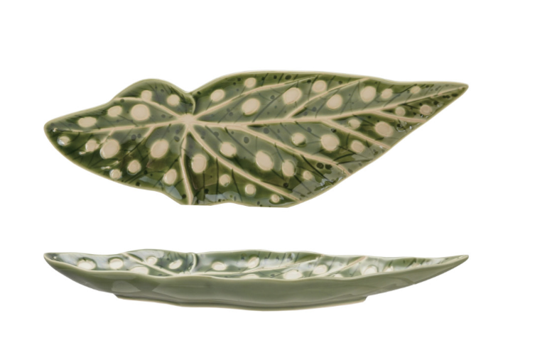Green and White Leaf Shaped Plate
