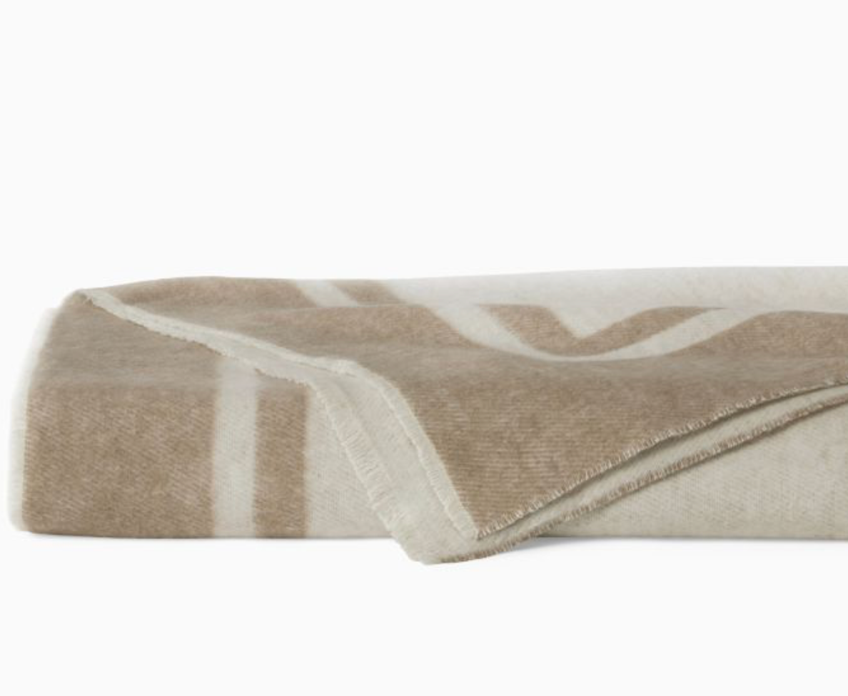 Viletta Throw