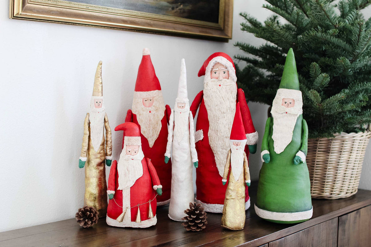 18" Canvas Cone Santa (Green)