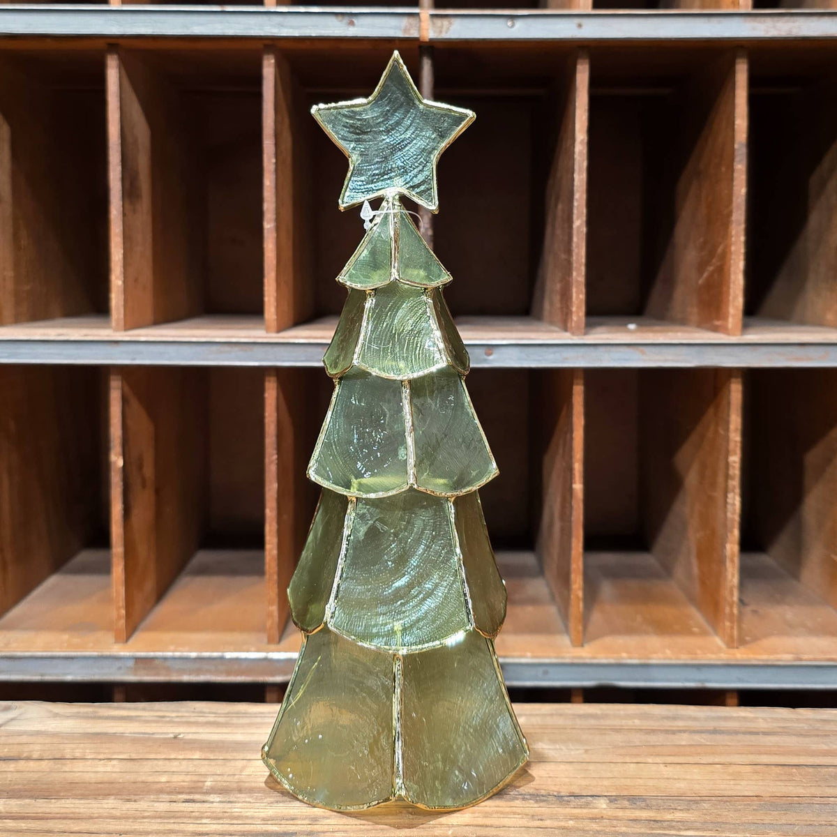 Capiz Layered Tree w/Star (Green)