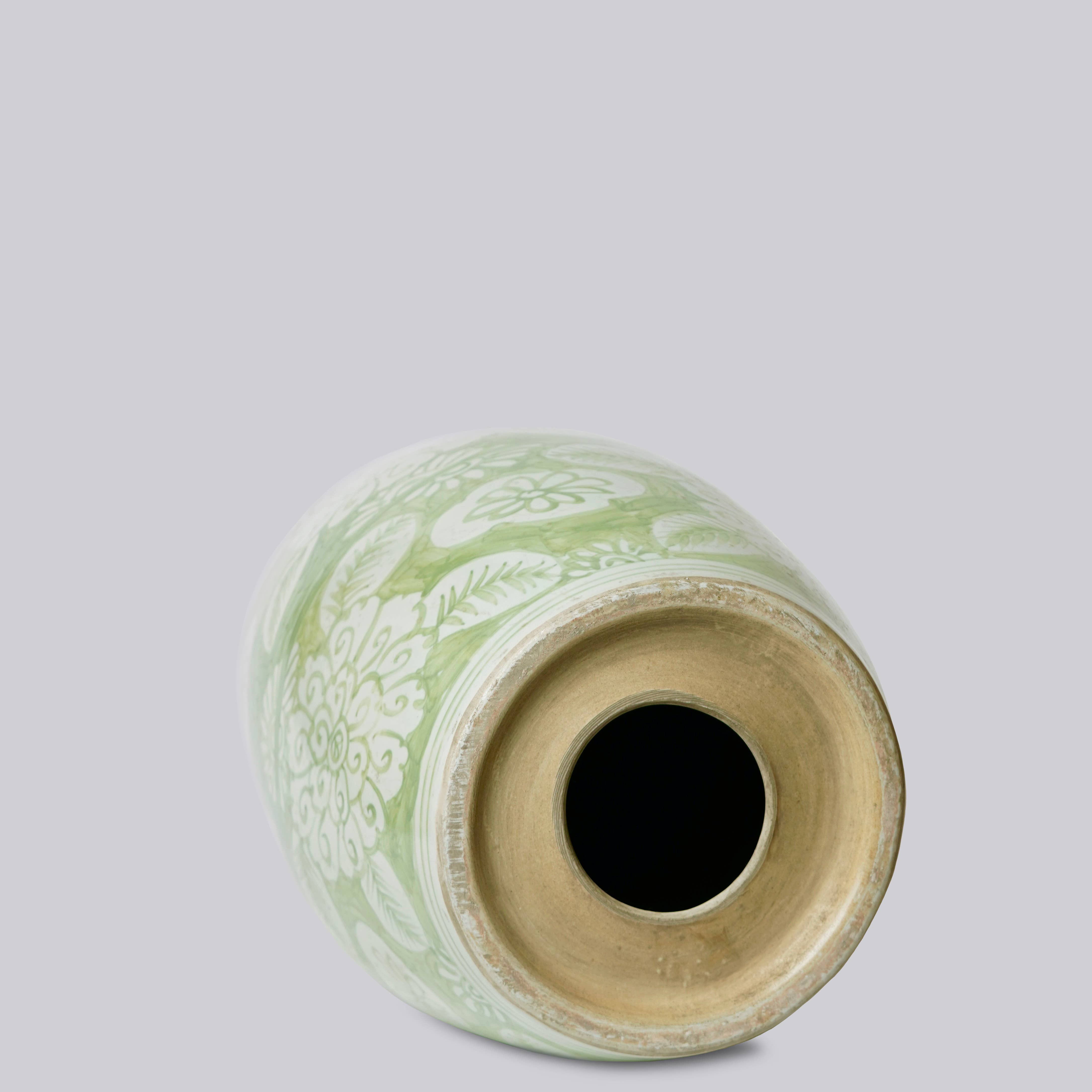 Green and White Porcelain Floral Garden Seat