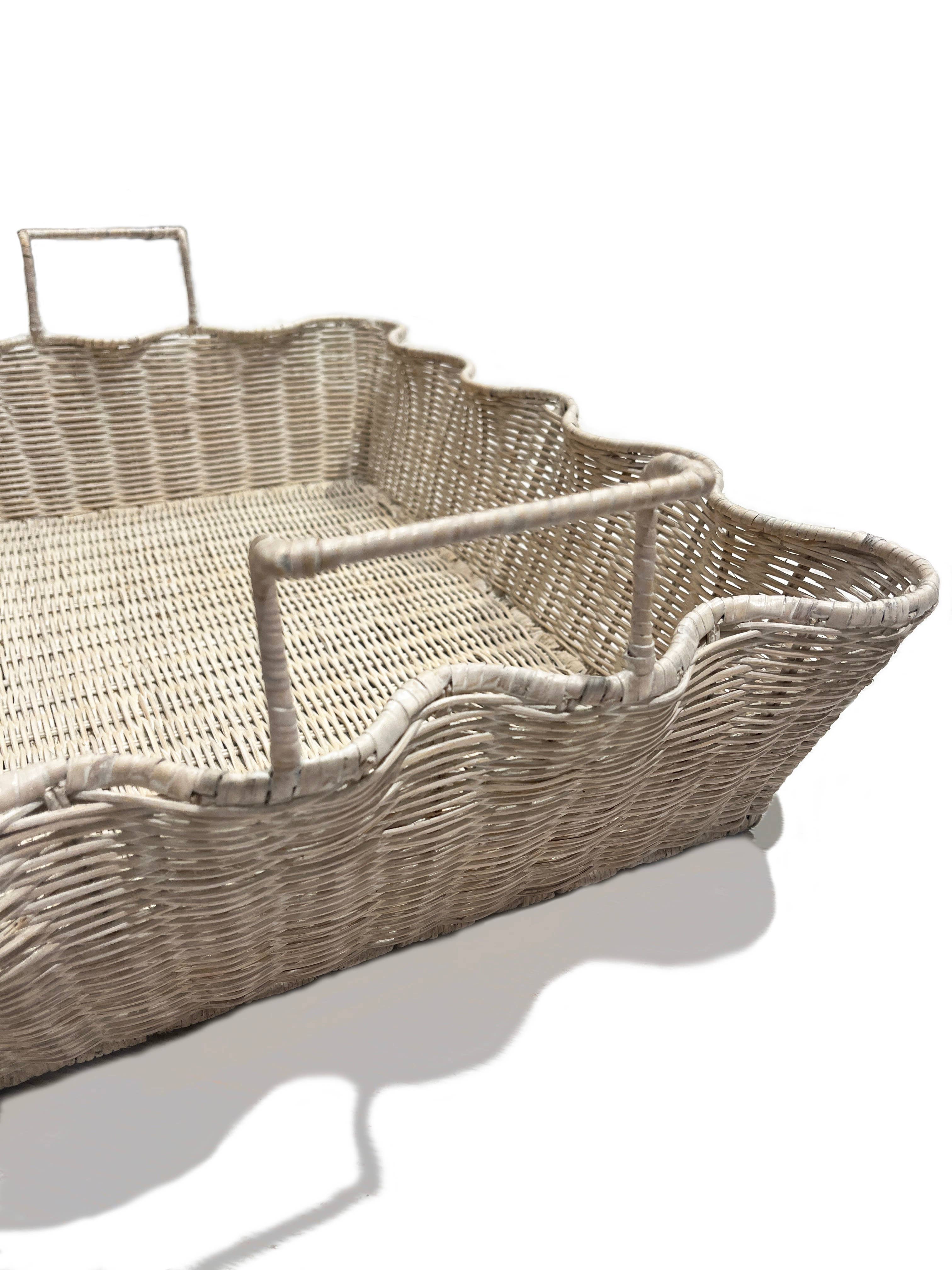 Large Scalloped Tray