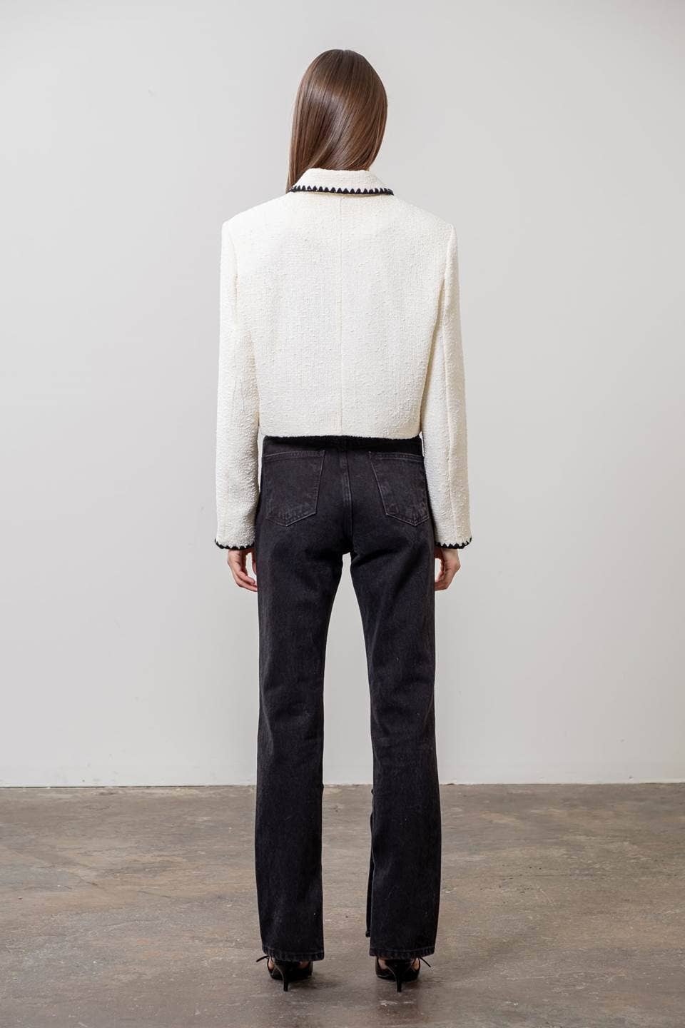 CRONTRAST TRIM BUTTON DOWN CROPPED BLAZER